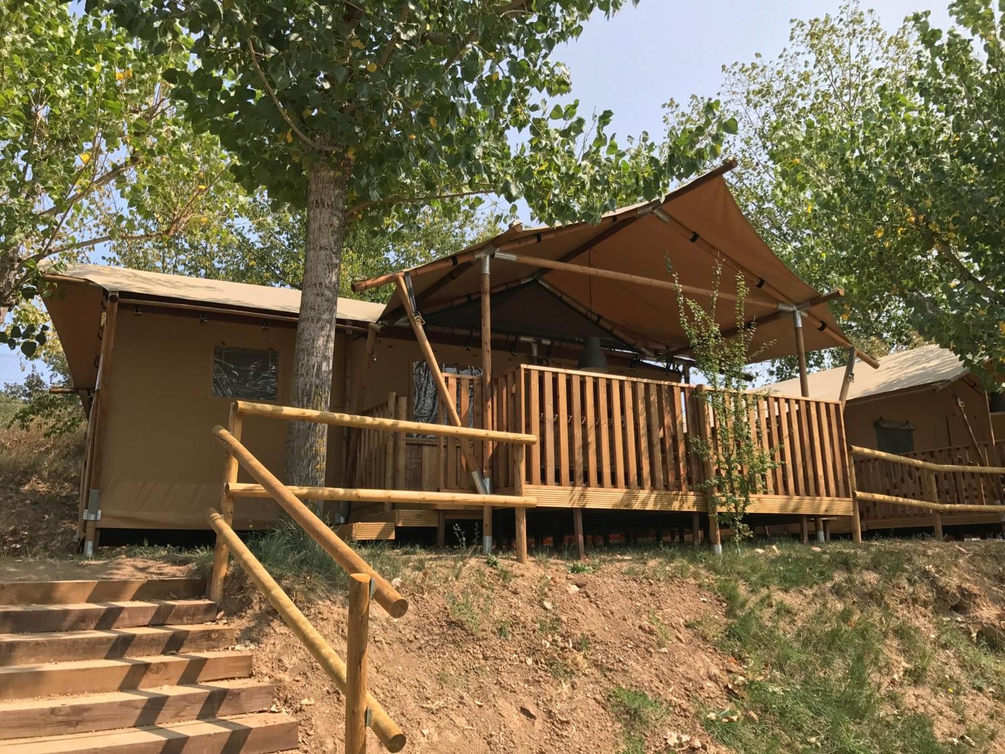 Bungalows - Camping El Solsones Solsona Ngoại thất bức ảnh